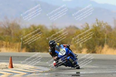 media/Apr-17-2022-CVMA (Sun) [[f474cfa795]]/Race 14 500 Supersport-350 Supersport (Holeshot)/